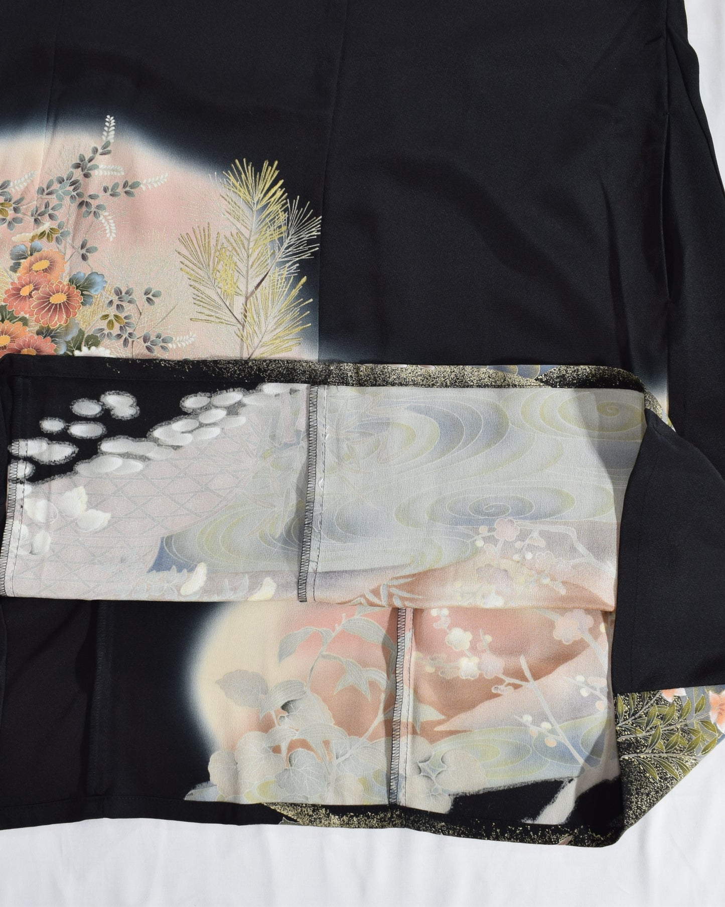 草花流水文様 留袖ワンピース 黒留袖リメイク 一点物