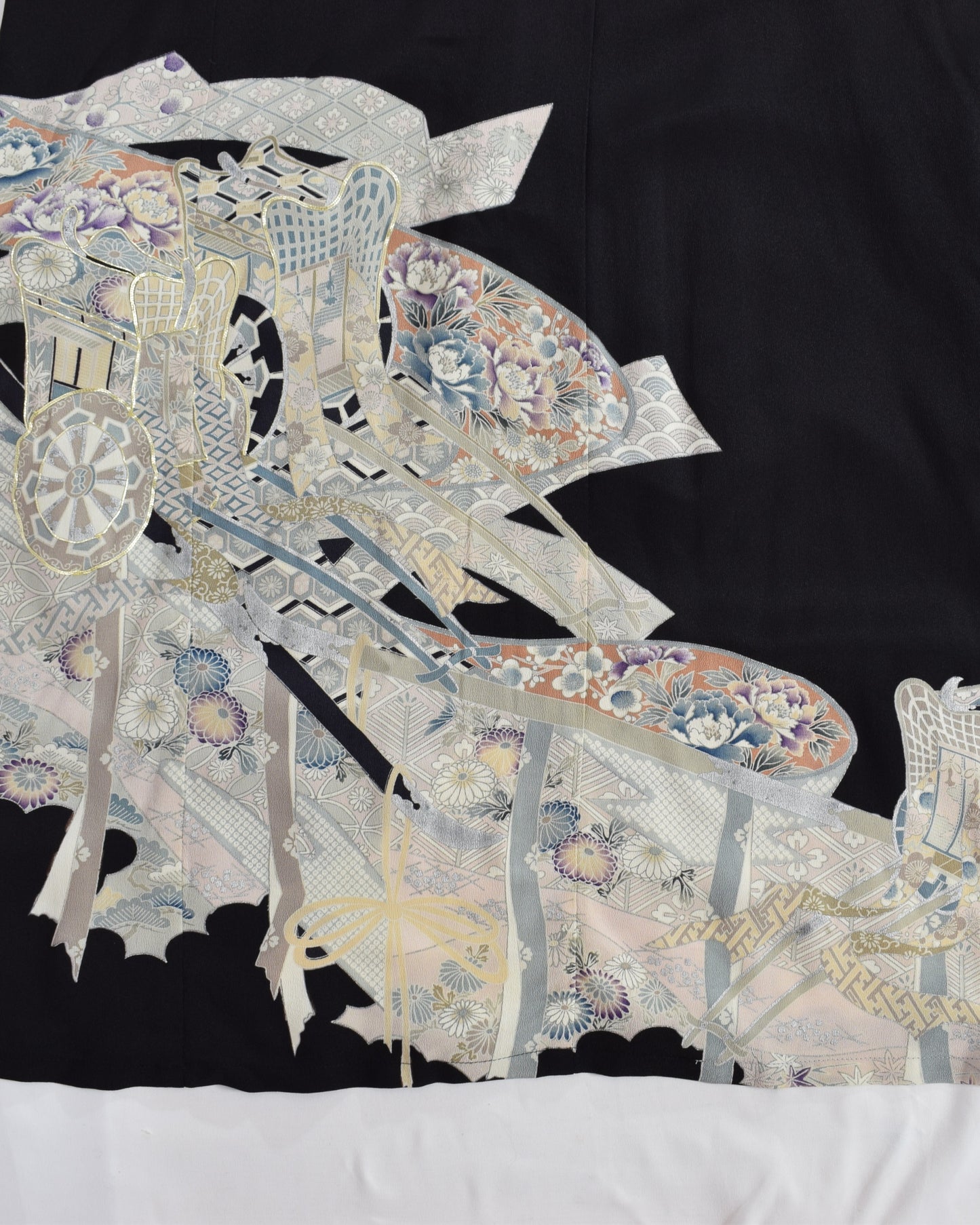 淡色幾何草花文様 留袖ワンピース 黒留袖リメイク 一点物