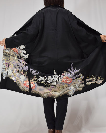 黒 牡丹と草花文様 羽織 着物リメイク 一点物